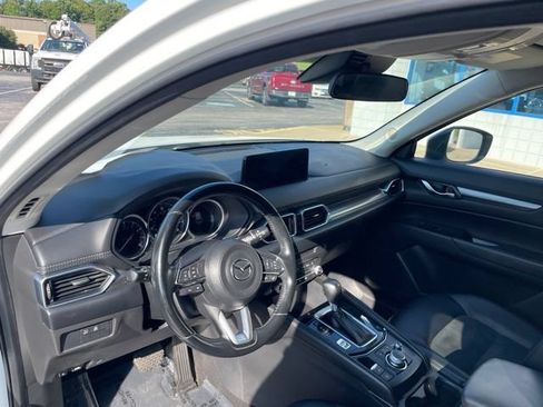 Used 2021 MAZDA CX-5 Touring FWD image 10