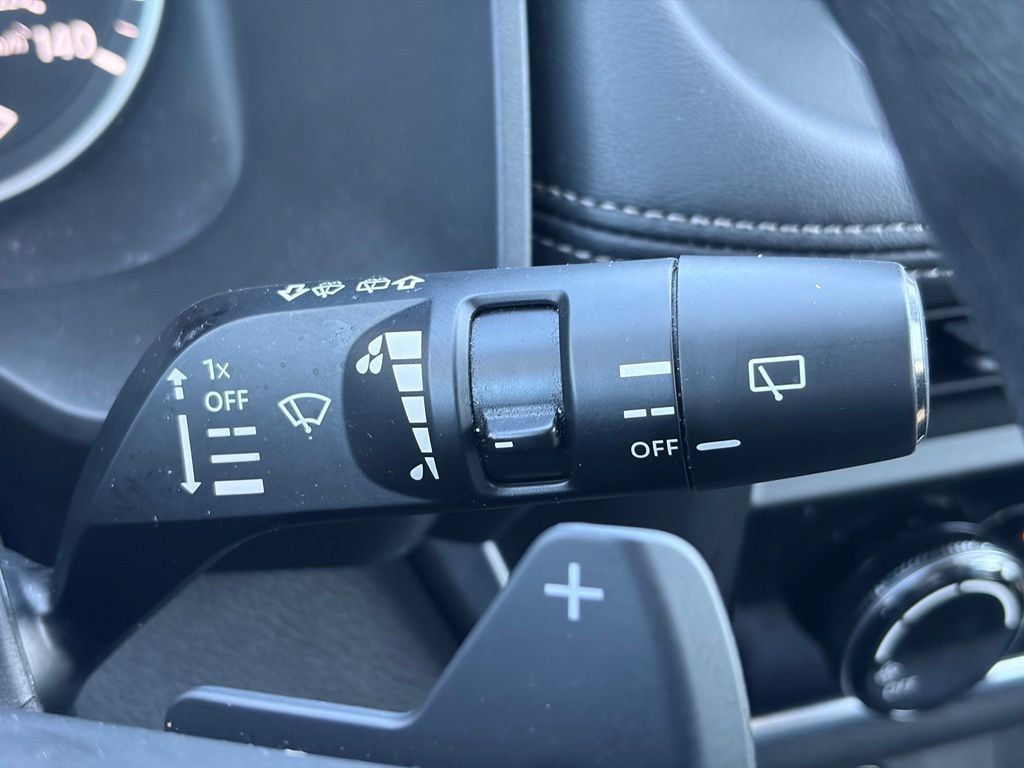 Used 2024 Nissan Rogue S AWD/4WD image 24