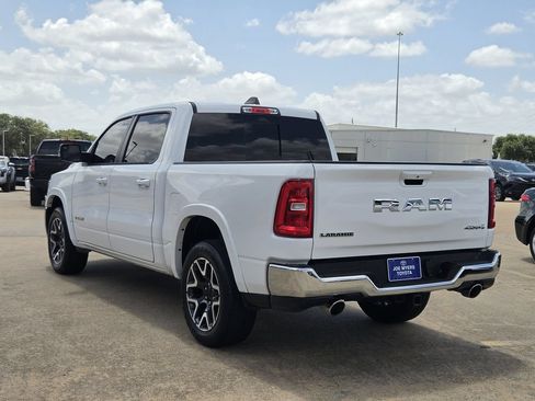 Used 2025 RAM 1500 Laramie AWD/4WD image 7