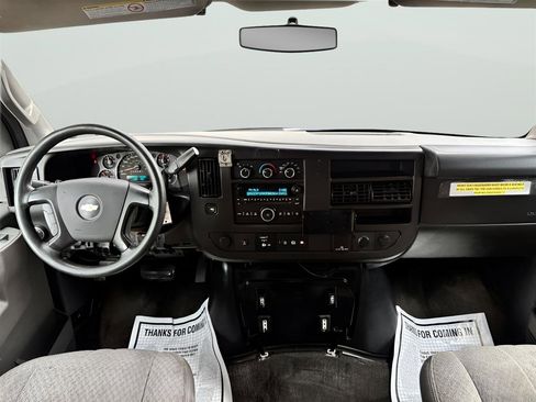 Used 2016 Chevrolet Express 3500 LT w/ LT Preferred Equipment Group image 14