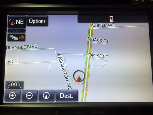 Used 2016 Toyota Highlander XLE AWD/4WD image 16