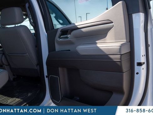 Used 2022 GMC Sierra 1500 SLT AWD/4WD image 23