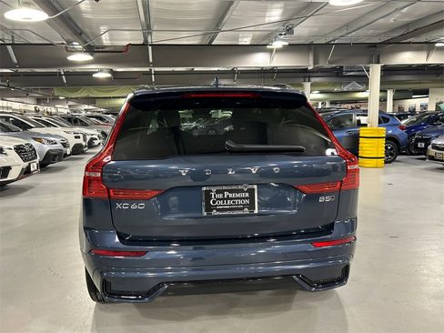 Certified 2025 Volvo XC60 B5 Plus image 3