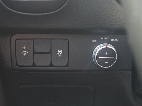 Used 2017 Kia Soul + w/ Audio Package FWD image 21