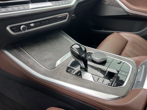 Used 2019 BMW X5 xDrive40i w/ M Sport Package image 28