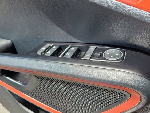 Certified 2025 Kia Soul GT-Line w/ GT-Line Technology Package FWD image 33