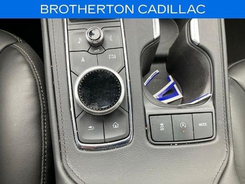 Used 2024 Cadillac XT4 Luxury w/ Cold Weather Package AWD/4WD image 26