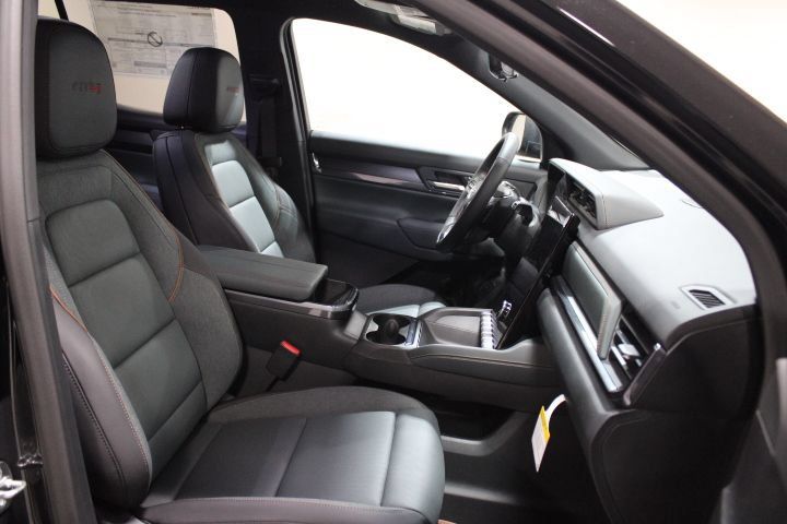 New 2026 GMC Terrain AT4 w/ Convenience Package III AWD/4WD image 23