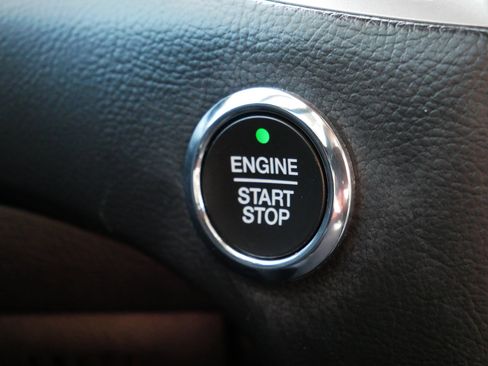 Used 2021 Ford Edge SEL image 31