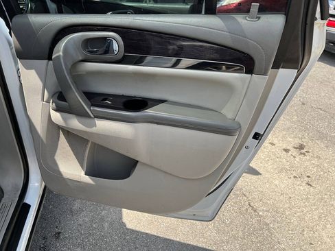 Used 2017 Buick Enclave Convenience w/ Trailering Package FWD image 15