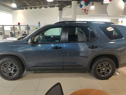 Used 2026 Honda Pilot TrailSport image 5