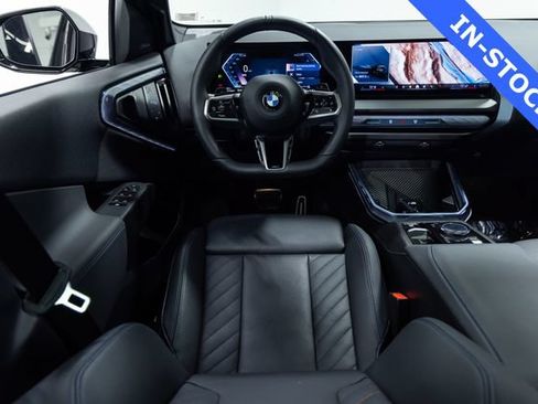 Used 2025 BMW X3 xDrive30i AWD/4WD image 3