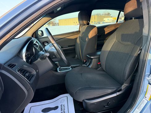 Used 2011 Chrysler 200 Touring w/ Cold Weather Group image 11