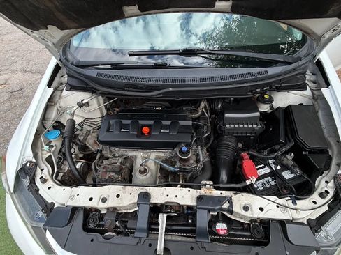 Used 2012 Honda Civic LX image 9