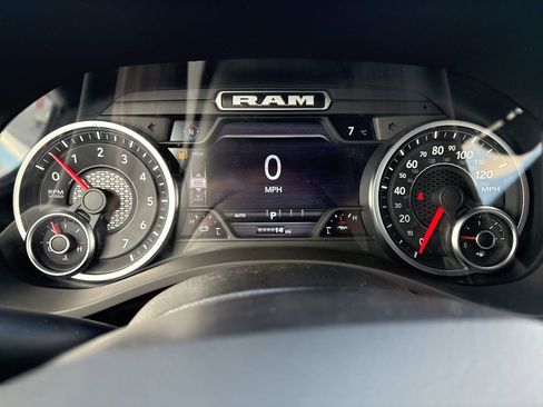 New 2026 RAM 1500 4x4 Crew Cab image 16