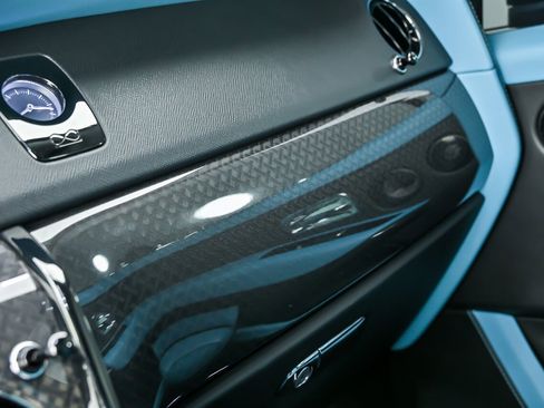 Used 2023 Rolls-Royce Cullinan Black Badge w/ Driver's Package image 40