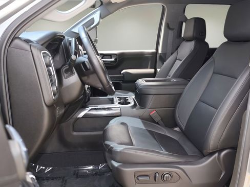 Used 2022 Chevrolet Silverado 1500 LT Trail Boss w/ Convenience Package II image 11