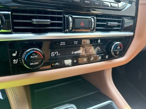Used 2023 Nissan Pathfinder Platinum AWD/4WD image 44