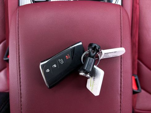 Used 2024 Lexus RX 500h F Sport w/ Convenience Package AWD/4WD image 30