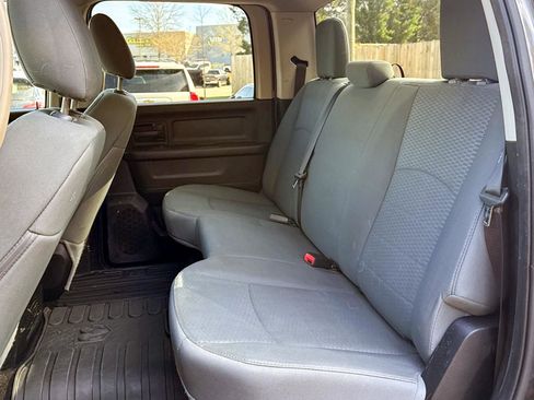 Used 2016 RAM 2500 Tradesman w/ Chrome Appearance Group image 24