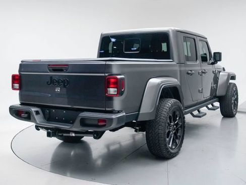 Used 2025 Jeep Gladiator Sport AWD/4WD image 5