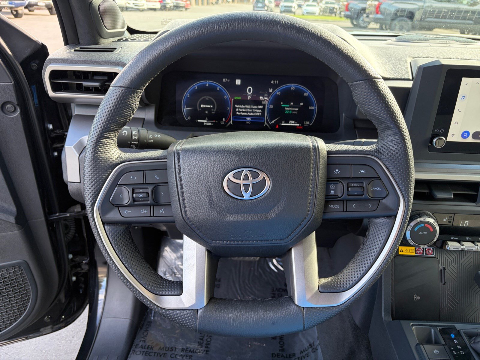 Used 2024 Toyota Tacoma SR5 AWD/4WD image 12
