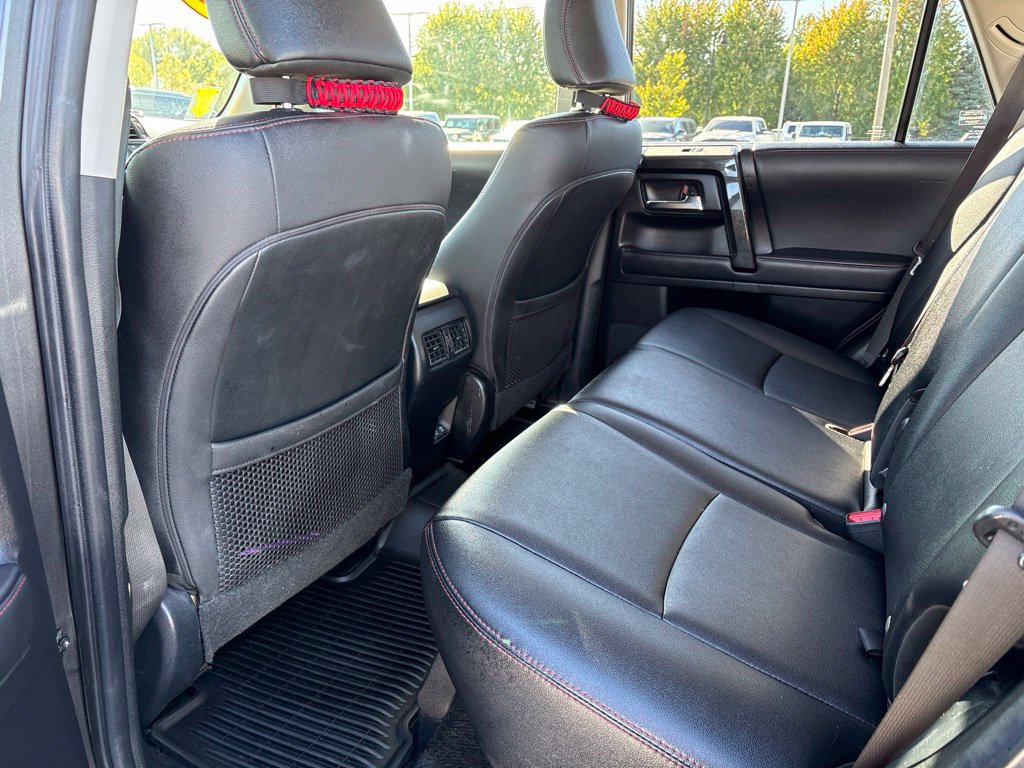 Used 2022 Toyota 4Runner TRD Off-Road Premium AWD/4WD image 17