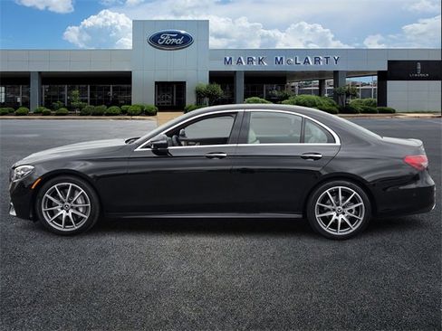Used 2023 Mercedes-Benz E 350 Sedan image 2