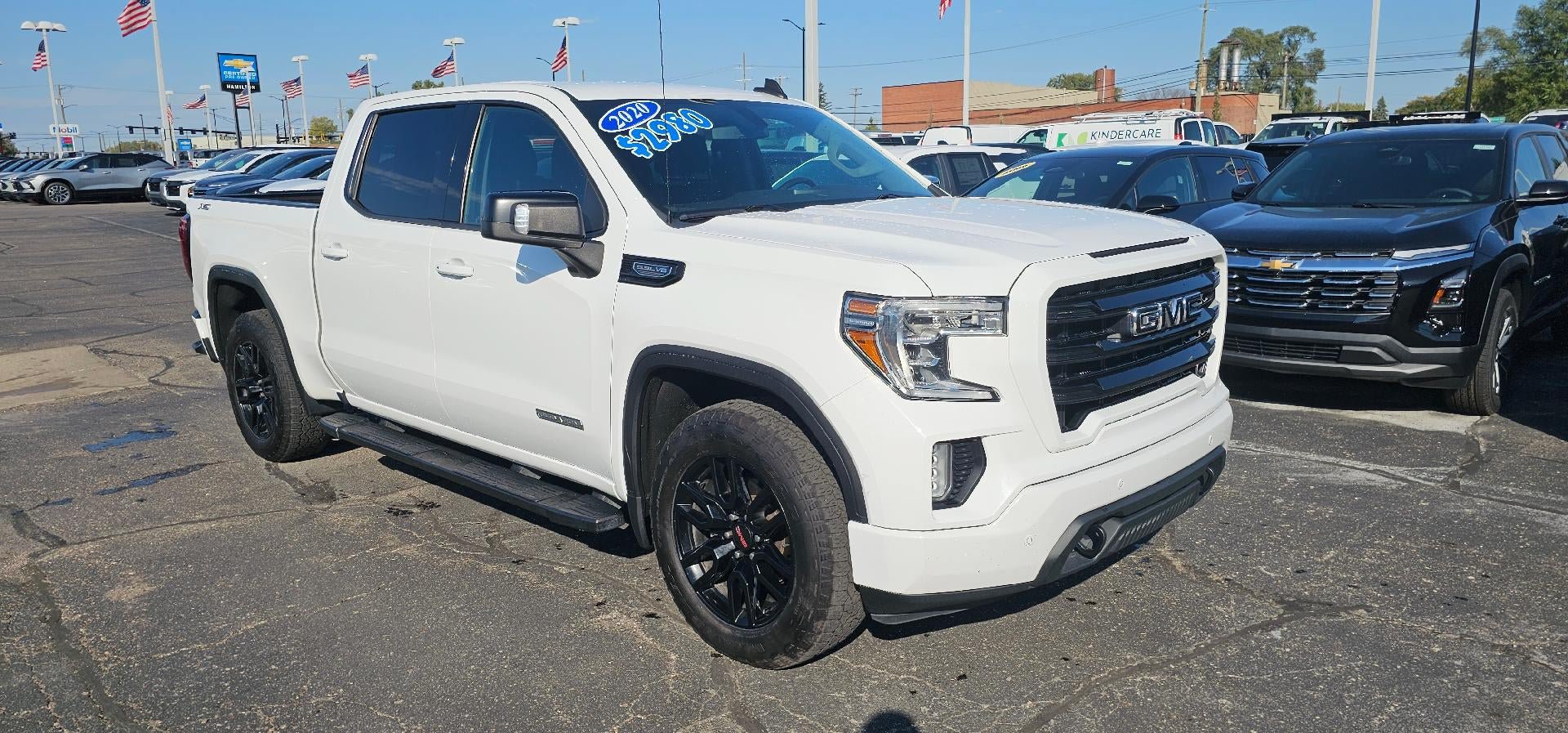 Used 2020 GMC Sierra 1500 Elevation w/ Elevation Value Package AWD/4WD image 1