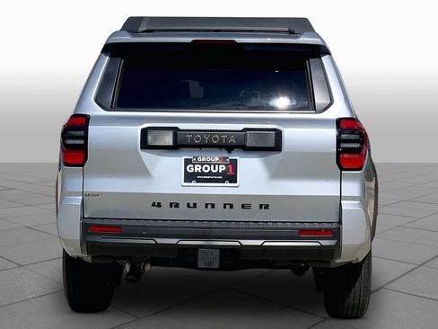 Used 2026 Toyota 4Runner SR5 RWD image 5