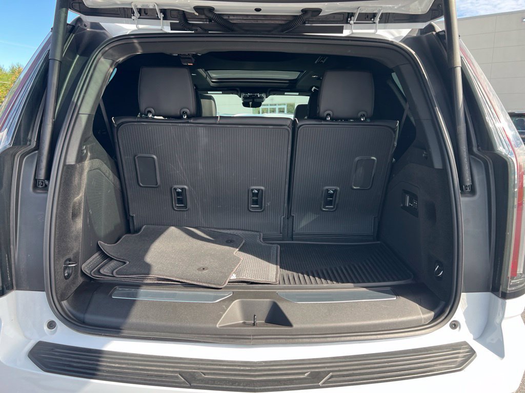 Certified 2026 Cadillac Escalade Sport w/ Touring Package AWD/4WD image 15