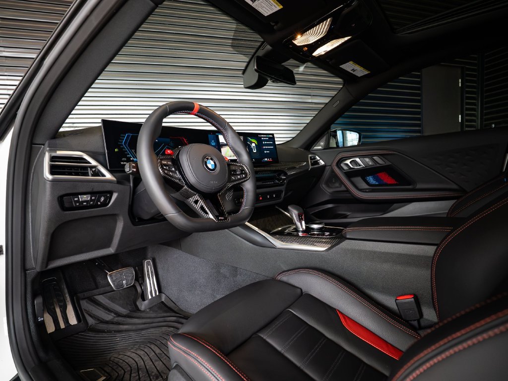 Used 2025 BMW M2 w/ Lighting Package RWD image 4