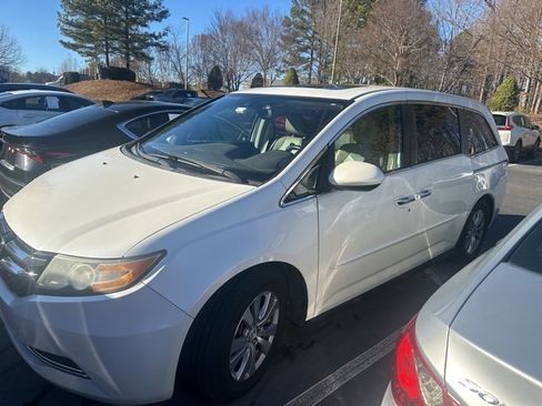 Used 2015 Honda Odyssey EX-L image 2