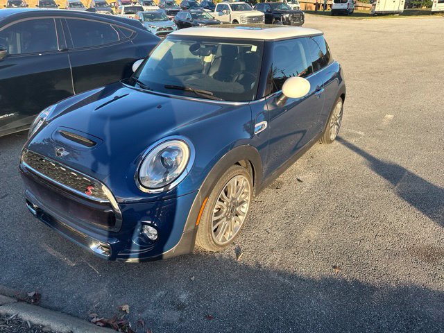 Used 2017 MINI Cooper S FWD image 4