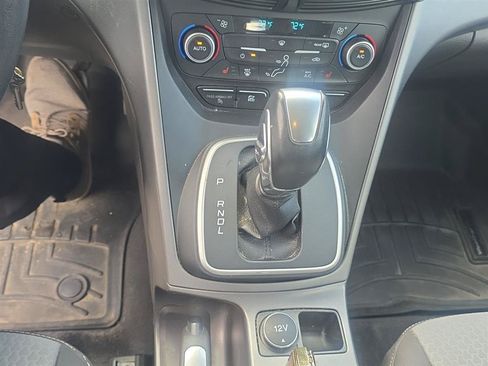 Used 2018 Ford C-MAX SE w/ Cold Weather Package FWD image 9