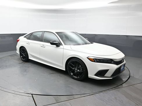 Certified 2024 Honda Civic Sport image 7