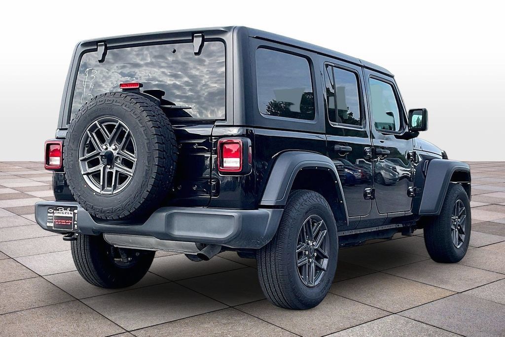 Used 2024 Jeep Wrangler Unlimited Sport AWD/4WD image 13