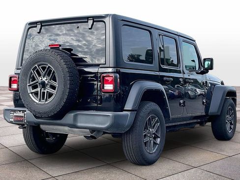 Used 2024 Jeep Wrangler Unlimited Sport AWD/4WD image 13