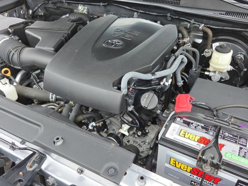 Used 2021 Toyota Tacoma SR5 image 29