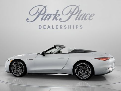 New 2026 Mercedes-Benz Maybach SL 680 image 8