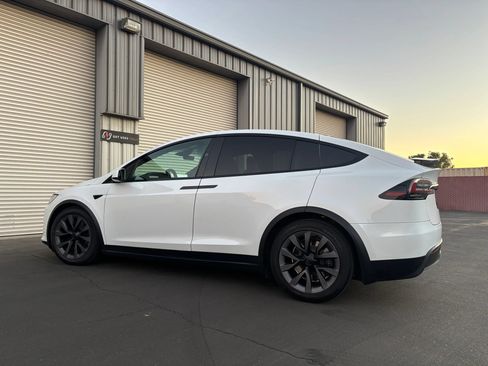 Used 2023 Tesla Model X AWD/4WD image 8