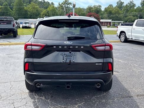 Used 2023 Ford Escape ST-Line Elite w/ Premium Technology Package AWD/4WD image 6