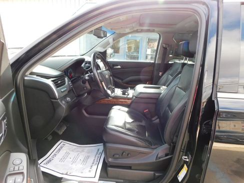 Used 2018 Chevrolet Suburban Premier image 28