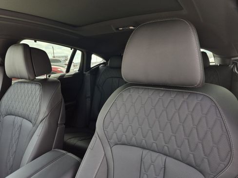 New 2026 BMW X6 xDrive40i w/ Executive Package image 28