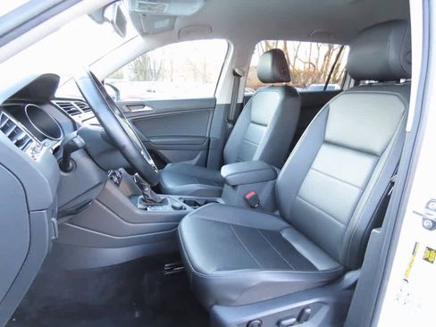 Used 2019 Volkswagen Tiguan SE image 13