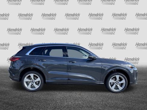 Used 2025 Audi Q5 Premium AWD/4WD image 11