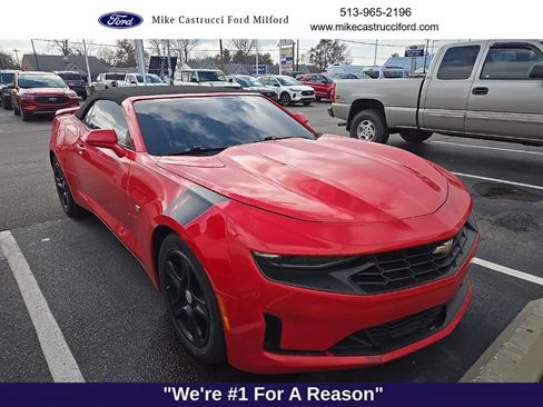 Used 2020 Chevrolet Camaro LT image 2