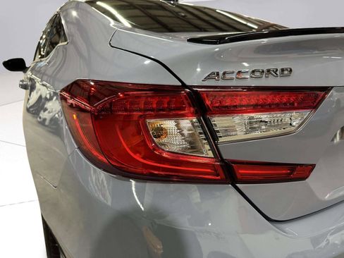 Used 2021 Honda Accord Sport image 12