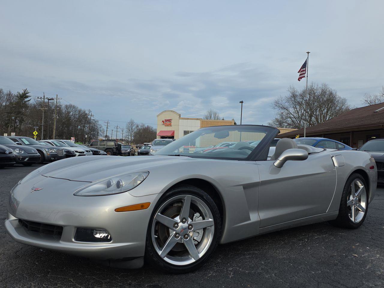 Used 2005 Chevrolet Corvette Convertible w/ Preferred Equipment Group RWD image 1