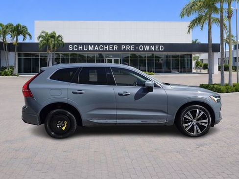 Used 2023 Volvo XC60 B5 Plus image 8